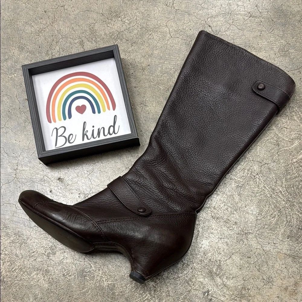 Corso Como Brown Heeled Boots Sleek Design